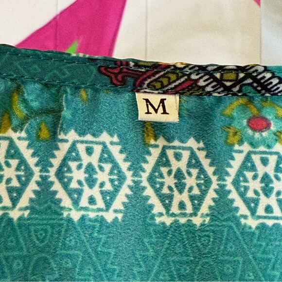 Teal Patterned Women's Dress Silky Dress. Size Medium. Excellent condition! - Picture 5 of 7